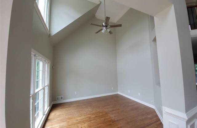 3090 Walnut Creek Drive Gallery 2