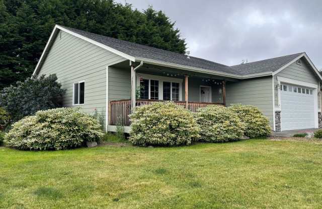 Lovely Single Level Holmes Harbor Home! photos photos