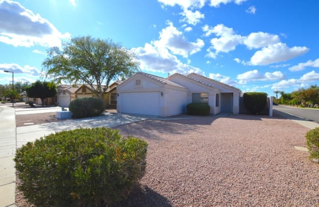 572 South Brett Street - 572 South Brett Street, Gilbert, AZ 85296