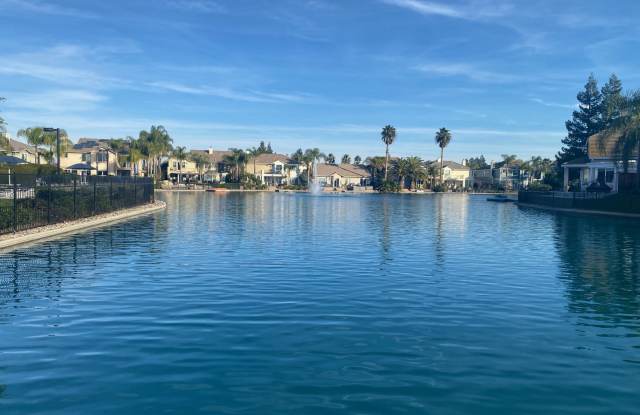 1042 Tulloch Dr photos photos