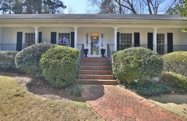 4920 Northway Drive Gallery 3
