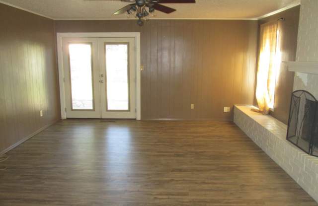 1605 Ridgemont Circle Gallery 2