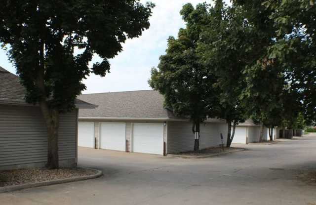 443 South Scott Boulevard Gallery 4