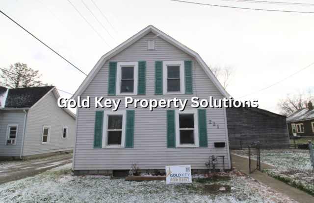 Adorable 3 BR 2 FULL BA House with Fenced Yard and Central Air (SECTION 8 APPROVED) photos photos