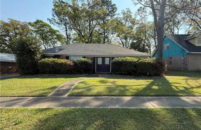 505 Newport Drive W photos photos 505 Newport Drive W photos photos