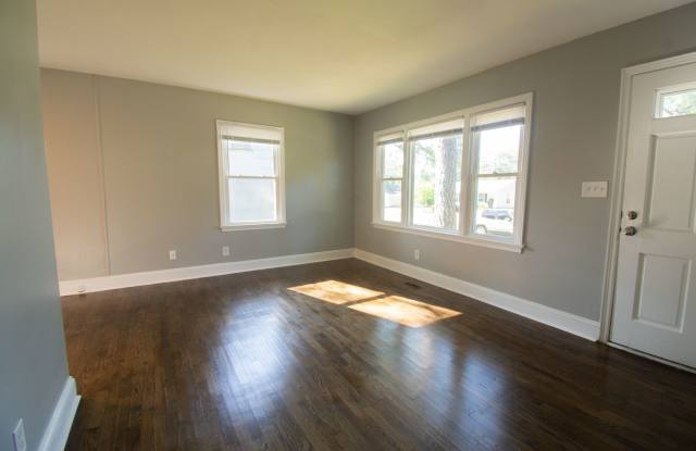 MOVE-IN SPECIAL: Get TWO WEEKS FREE off your first full month’s rent! Gallery 4