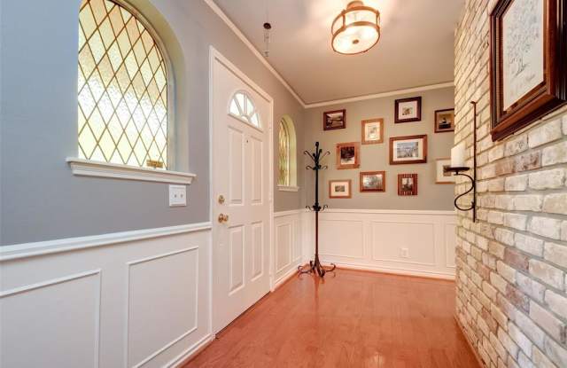 2107 Rosefield Drive Gallery 3