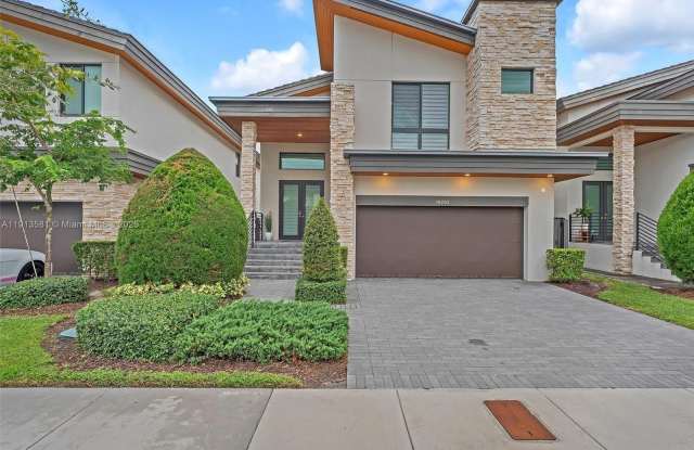 10250 NW 76th Ter photos photos 10250 NW 76th Ter photos photos