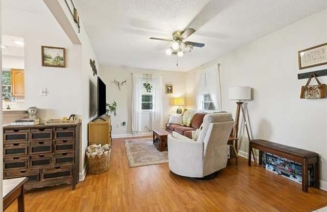 6958 ORLEANS Avenue Gallery 2