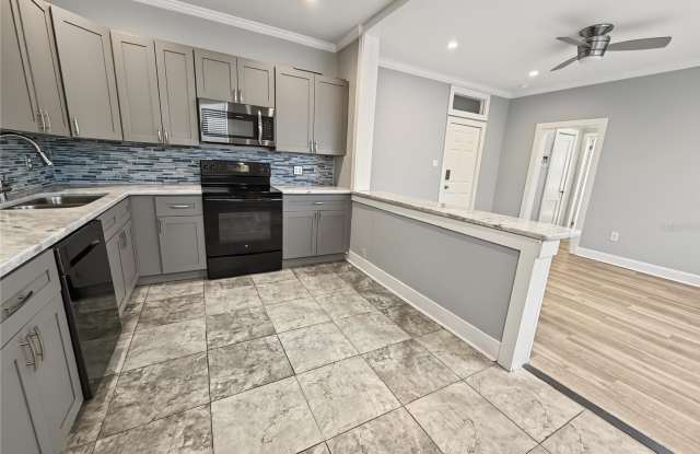 408 ARMADA Road S Gallery 4