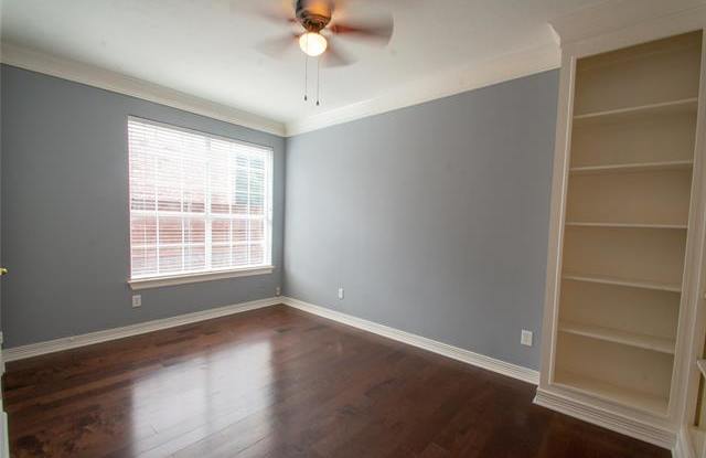 2524 Millstream Drive Gallery 3