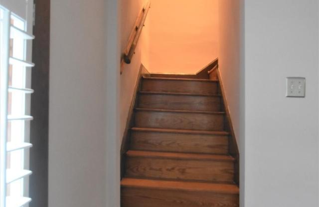 5619-A JEFFERSON Pike photos photos