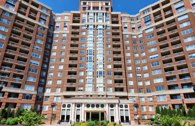 5809 NICHOLSON Lane unit: 304 photos photos