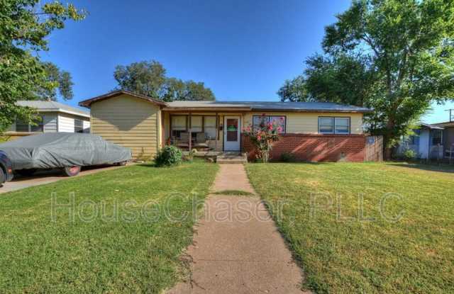 5004 40th Street photos photos