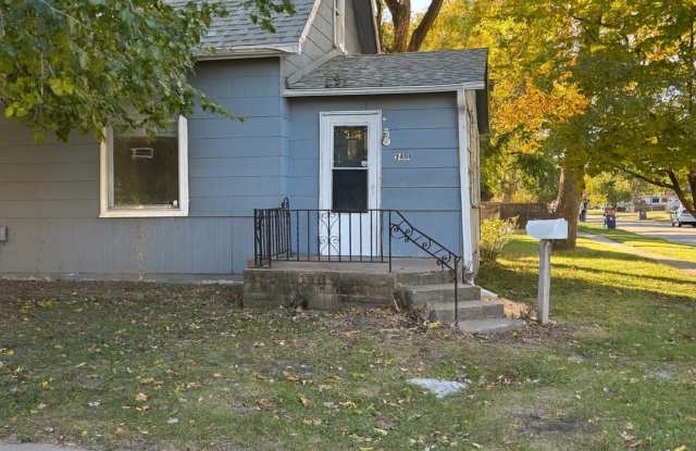 Spacious 3 Bedroom Home in Council Bluffs – Fully Updated! photos photos