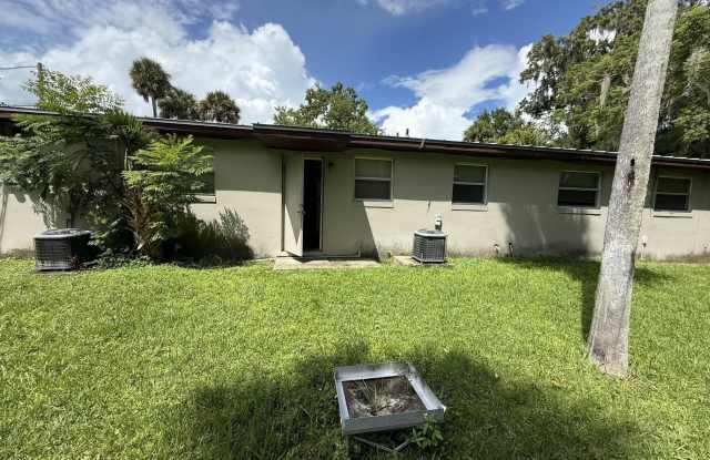 113 S Grannis Avenue Gallery 4