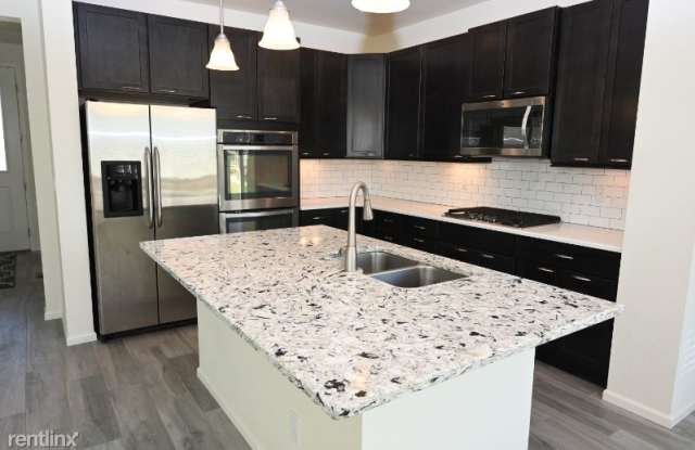 12594 Stone Creek Ct Gallery 4