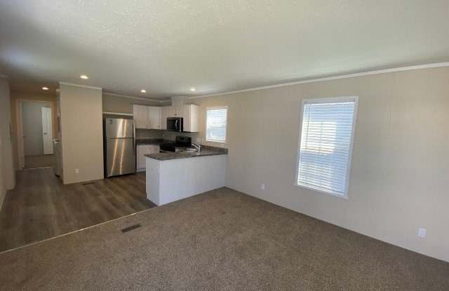 3660 S Lapeer Road Gallery 4