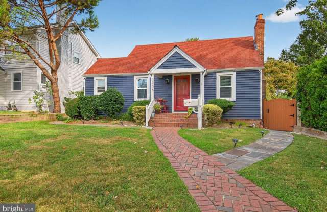 3705 8TH STREET S photos photos