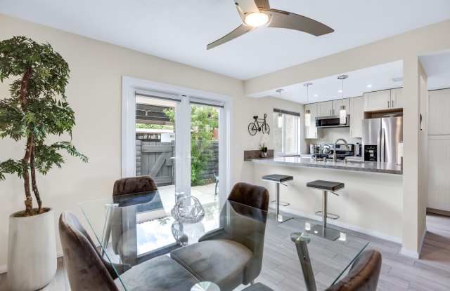 2274 N Indian Canyon Drive Gallery 4