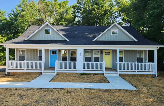 New 2 bed 1 bath duplex unit-Blackstone Va photos photos