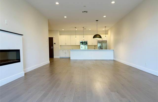 30 Beekman Street unit: Ph 3 photos photos