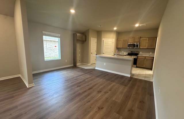 First Month Free!  BRAND NEW HOME Gallery 4