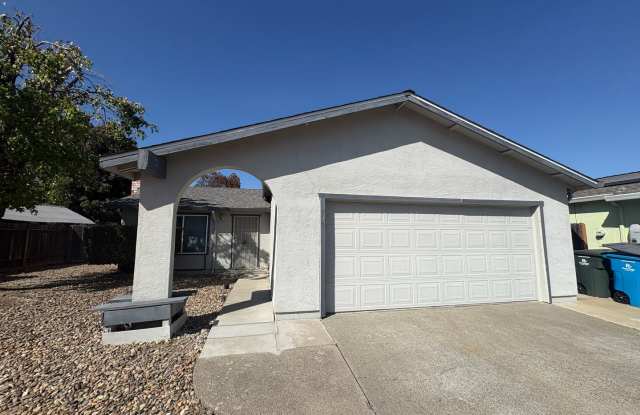 731 Northampton Dr.- Travis Unified School District Gallery 1
