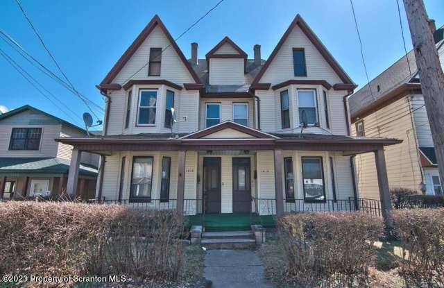 1418 Capouse (bottom floor) Avenue Gallery 2