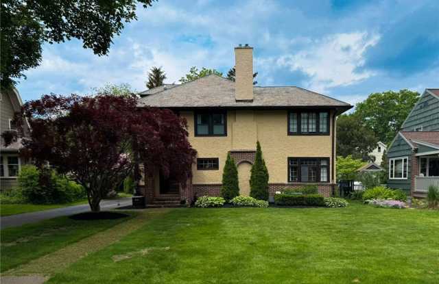 299 Beresford Road photos photos