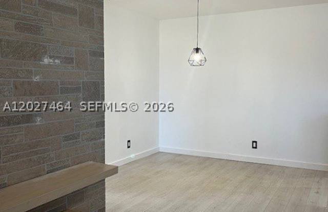 10054 Winding Lake Rd photos photos