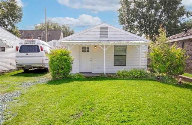 155 BERKLEY Avenue photos photos
