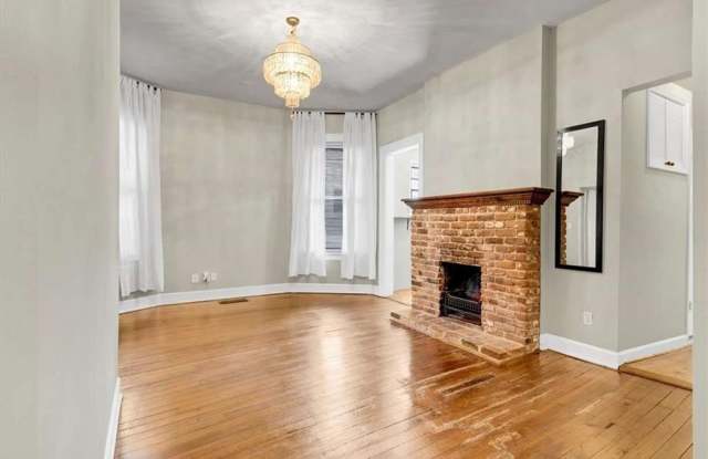 952 NE Myrtle Street unit: 1 photos photos