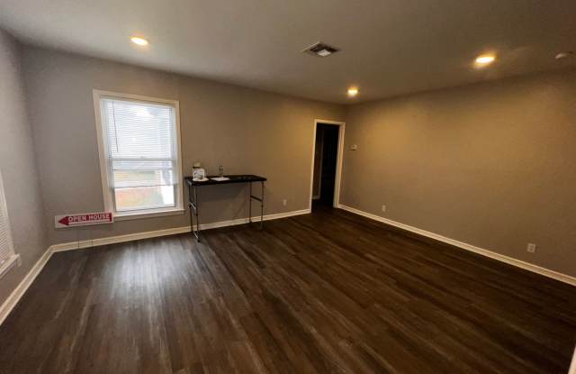 Great location Gallery 4