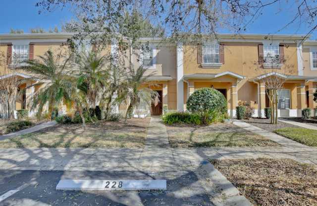 Spacious 2/2.5 Townhome with Full Service Lawn Care Included in Towns of Legacy Park - Davenport - 228 Weymouth Drive, Polk County, FL 33897