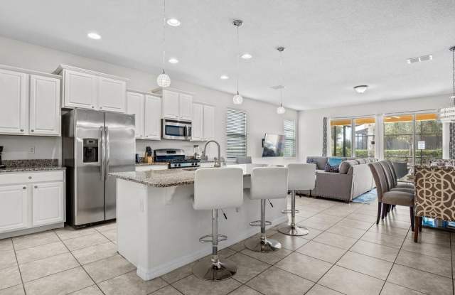 4811 TERRASONESTA Drive Gallery 3
