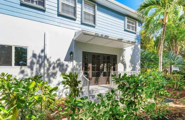 1920 SPANISH Trail Gallery 3