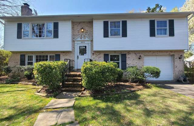 8812 DANEWOOD DRIVE photos photos