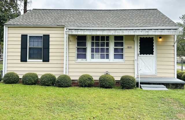 1801 North Troup Street photos photos