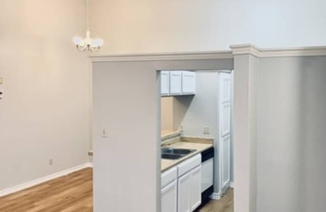 5247 GAWAIN DR Gallery 4
