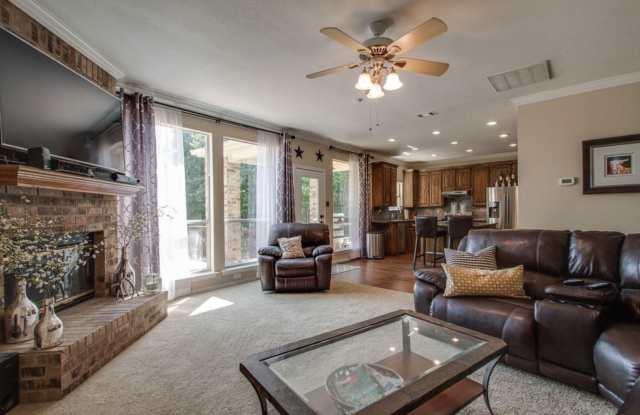 1110 Babbling Brook Drive Gallery 4