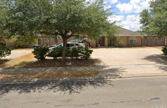 3707 Oldenburg Ln - 3707 Oldenburg Lane, College Station, TX 77845