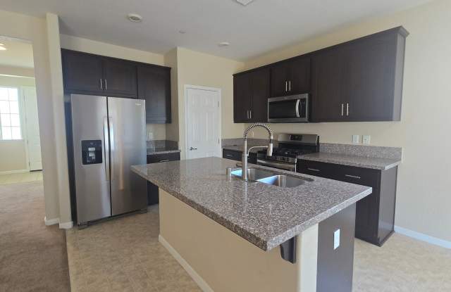 4 BR 3 BA home available now Gallery 4