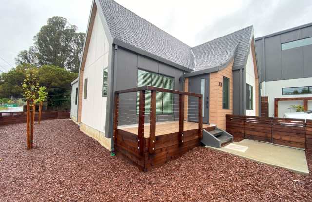 Cute, central, fully remodeled 2 bedroom home photos photos