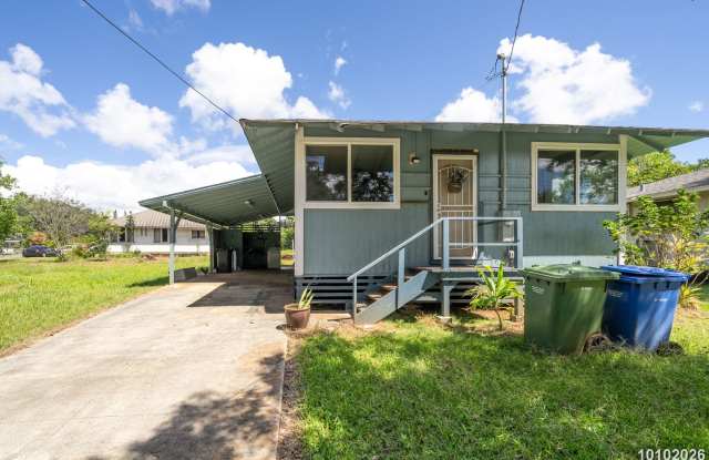 $3500 l 3 Bed l 1 Bath l Single-Family Home in Wahiawā, Oahu Gallery 3