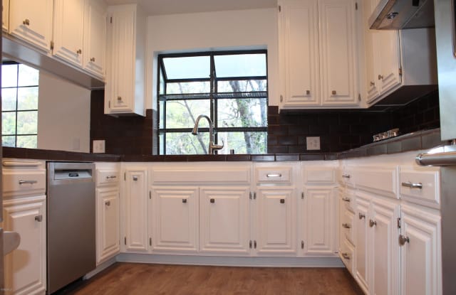 24410 Victory Boulevard - 24410 W Victory Blvd, Los Angeles, CA 91367