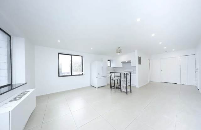 420 64th St Apt 2E - 420 64th Street, Brooklyn, NY 11220