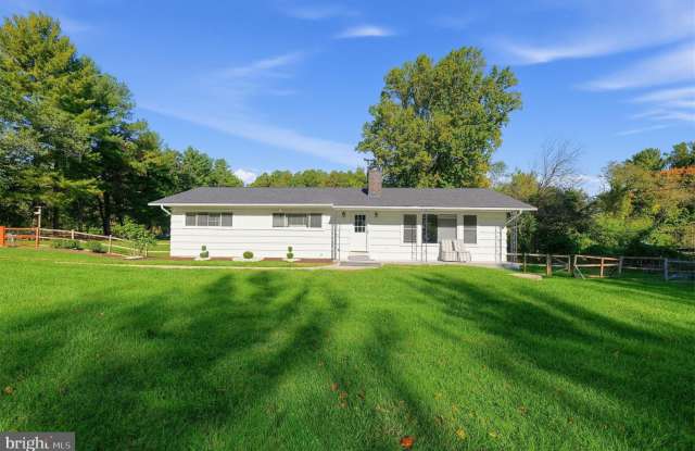 6944 PINDELL SCHOOL Road Gallery 1