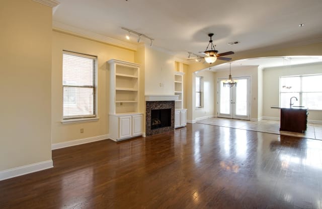 6 W G E PATTERSON - 880 Madison Avenue, Memphis, TN 38103
