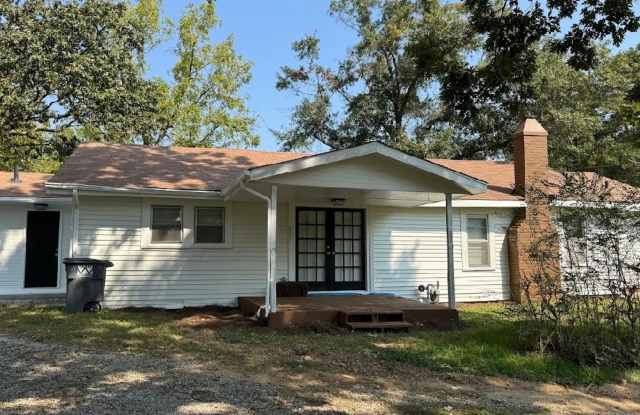 Charming 4-Bedroom Home For Rent in Gardendale photos photos Charming 4-Bedroom Home For Rent in Gardendale photos photos